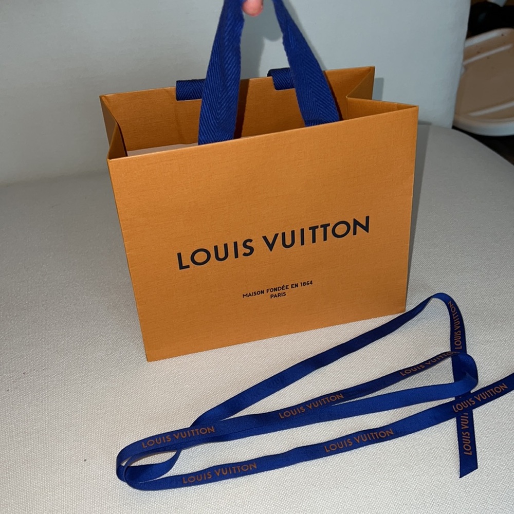 LOUIS VUITTON  paper bag